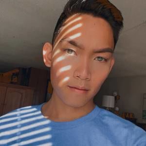 Meet your Posher, Nicholas